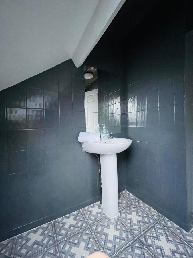 בריסטול Fishponds Lodge מראה חיצוני תמונה